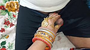 बहू visits sasur ji and gets her pussy licked