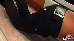 you cant resist my 18yo ass in these skinny jeans