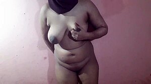 I went to the masseur for a hot oily rubdown