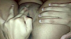 parte 3 mi novio me masturba luego de afeitarme hasta llegar al orgasmo