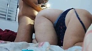 Vivi guedez called the plumber paid with pussy tea