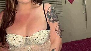 angelic tranny shemale gf jerks off big load 😍