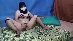 indonesian milf gets licked by stepson