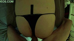 Morning sex with bubble butt girlfriend