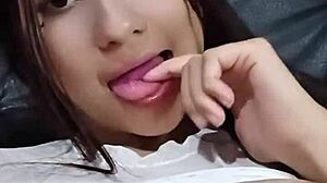 Latina cachonda receives a hard anal from her lover