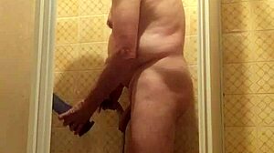 Pompka Engages in Intense Solo Masturbation Session