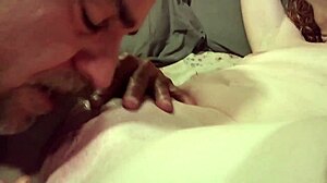 i'm roxanne and xander2 eating that slutty pussy together