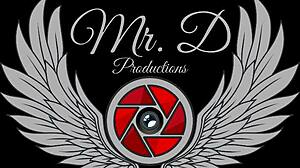 I’m Penelope Olsen, watch me pound my pussy with a toy till I squirt