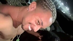 novinha de 18 anos perde o telefone e vazam videos transando na praia de ipanema