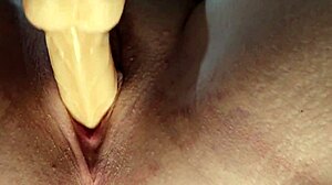 Milf uses dildo for detailed masturbation session