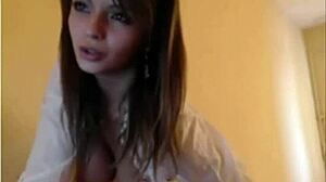 Beautiful Camgirl Teasing Big Tits Boobs Ass Webcam!