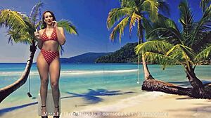 hey, check out this curvy teen fuckin herself with a glass dildo on camsoda 😍