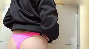 Safada In Thong Panties Shows Ass