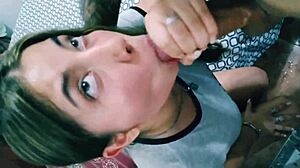 feel like getting a blowjob? check this amateur cam! 😏