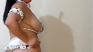 Look at that beautiful latina with big ass in sexy lingerie