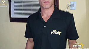 bonequinha sado does gangbang at prime party with leo ogro and black20cm