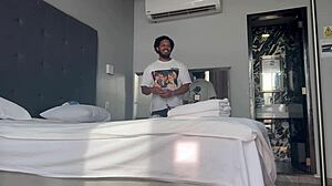 Fantasia gay fucks teen in hotel deepthroat cumshot