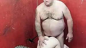 Enteada do tiuzao sempre pede leite quentinho bem la no fundinho