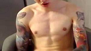 Hot twinks feel aroused jerking off for chatroubate alexterner