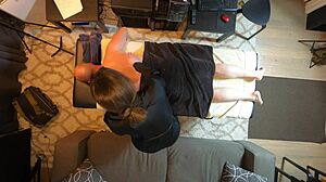 GIGI BREEZE DELIVERS TOP MASSAGE FETISH SESSION