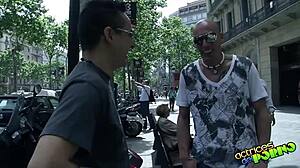 follando a ciegas con una desconocida.