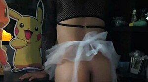 she says, 'culona se regala a suertudo' with that big ass