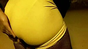 Bruna Shows Legs In Spandex Marking Panties