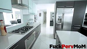 Makayla Cox catches stepson in doggystyle cumshot