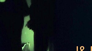 ela quis fazer no escurinho escondido