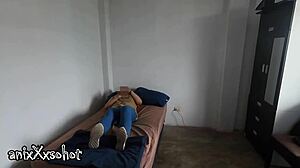 solo pienso en masturbarme con mi juguete favorito esta noche