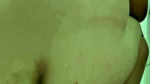 yo, this Dutch fag is stretching his tight boy hole! 😜