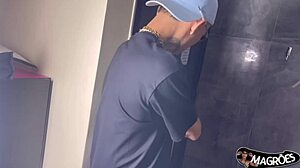 Esse Novinho Aguenta Pica Duas De Uma Vez No Meu Buraco