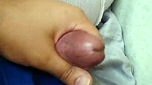 Jerkin It To Some Amateur Gay Bj