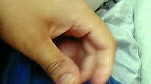 Jerkin It To Some Amateur Gay Bj