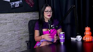 Tinha medo de julgamentos, gravou namorado e virou corno com Raphaela Savanah