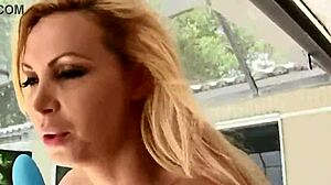 Watch Nikki Benz Masturbate Her Big Pussy Lips