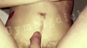 Couple of Handsome Asian Twinks Fucking Bareback in Homemade Clip