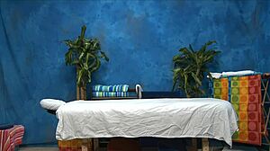 these massage sessions turn into sexy fun 😍