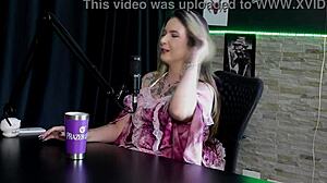 Tinha medo de julgamentos, gravou namorado e virou corno com Raphaela Savanah