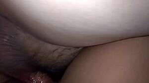 My maid’s on her period, so I gave her a messy creampie after work.