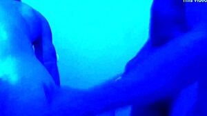 soldado dando gostoso pro negao na sauna 😏