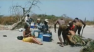 Look At Indian Actress Kitu Gidwani Topless In French Movie Black!