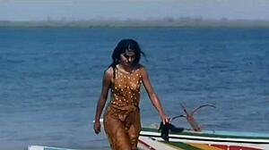 Look At Indian Actress Kitu Gidwani Topless In French Movie Black!