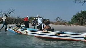 Look At Indian Actress Kitu Gidwani Topless In French Movie Black!