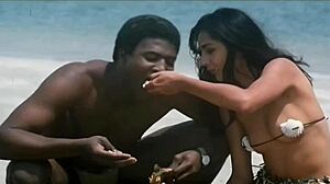 Look At Indian Actress Kitu Gidwani Topless In French Movie Black!
