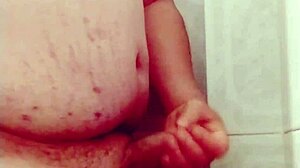 La Vecina Caliente Hace Que Me Masturbe