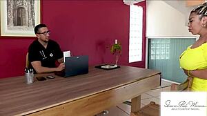 Big ass Mexican gets gynecologist's desk in a hot scene