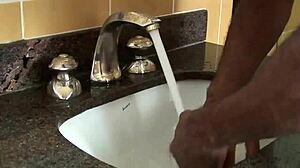 Alex J and Poax Lenehan share bareback anal with massage 💪