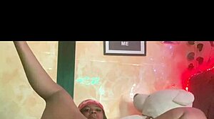 Why did anitawetpussy scream so loud with the tap on?