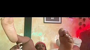 Why did anitawetpussy scream so loud with the tap on?